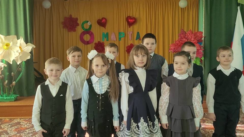 Праздничные мероприятия .
